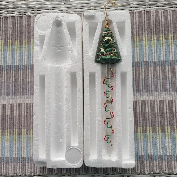 Vintage Avon Gift Collection 1997 Sparkling Icicle Ornament Tree Holiday Decor - Picture 7 of 10